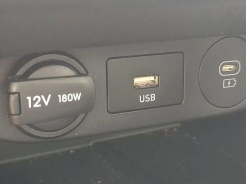 Used 2024 Hyundai Elantra SEL w/ Convenience Package image 22