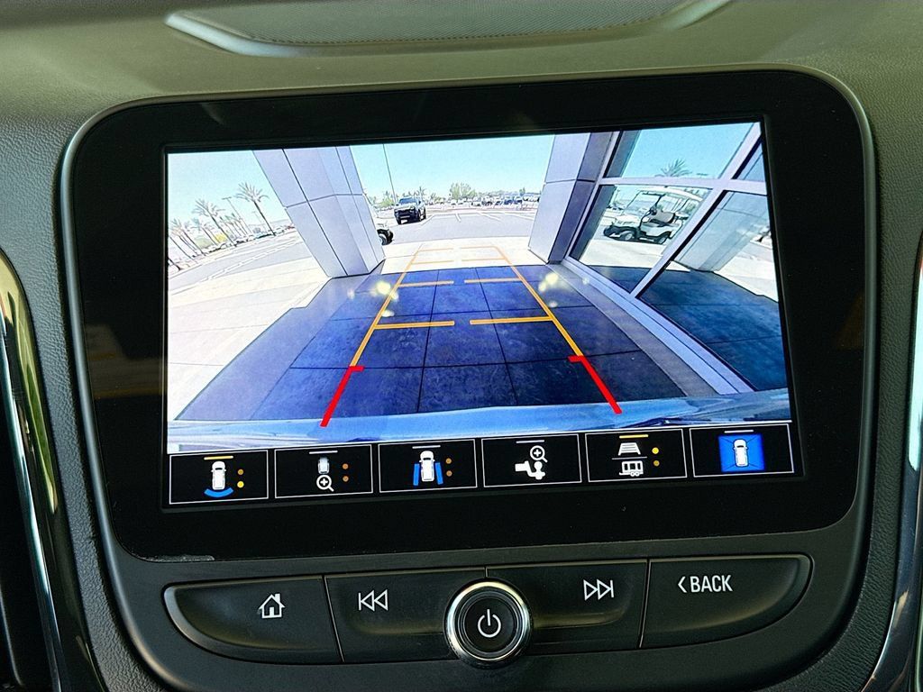 Used 2023 Chevrolet Equinox RS w/ RS Leather Package AWD/4WD image 15