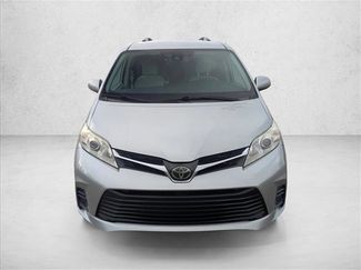 Used 2020 Toyota Sienna LE video 2