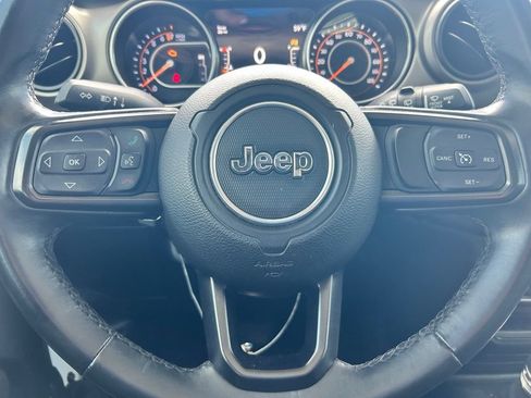 Used 2018 Jeep Wrangler Unlimited Sport S AWD/4WD image 24