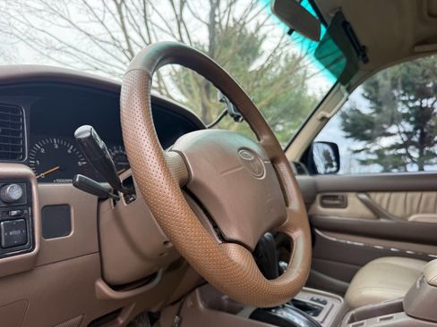 Used 1996 Toyota Land Cruiser image 52