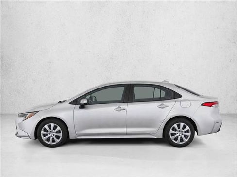 Certified 2024 Toyota Corolla LE FWD image 4