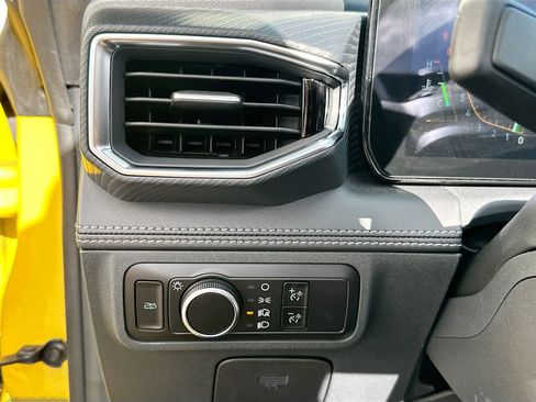 Used 2024 Ford Mustang GT Premium image 10