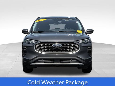 Used 2024 Ford Escape Active w/ Tech Pack #1 AWD/4WD image 2