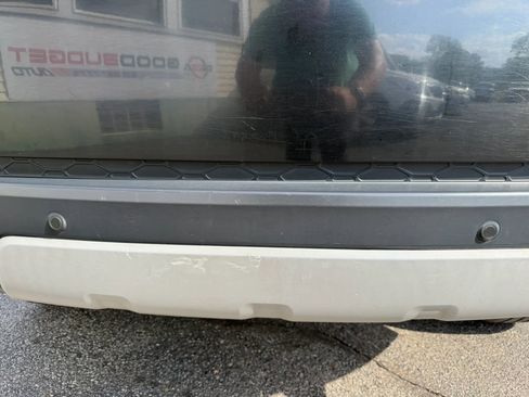 Used 2016 Land Rover Discovery Sport HSE Luxury image 72