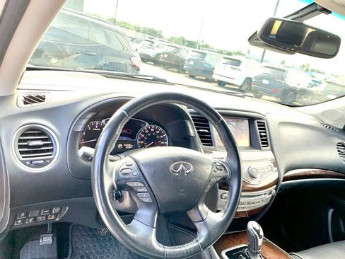 Used 2016 INFINITI QX60 FWD w/ Deluxe Technology Package image 11