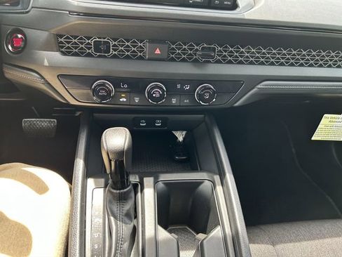 Used 2025 Honda Accord LX image 18