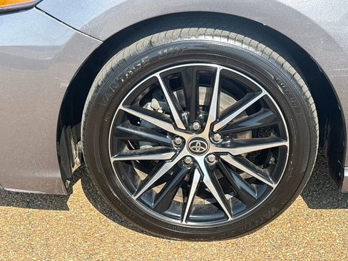 Used 2022 Toyota Camry SE w/ Convenience Package image 24