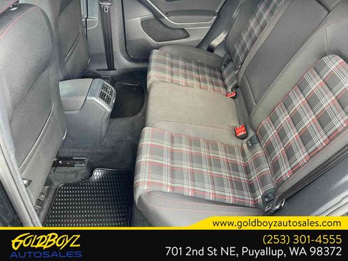 Used 2019 Volkswagen Golf 4-Door FWD image 19
