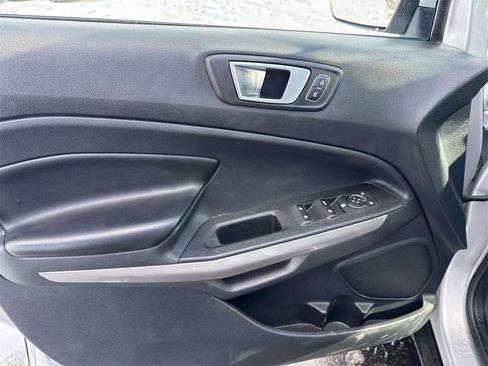 Used 2021 Ford EcoSport Titanium image 11