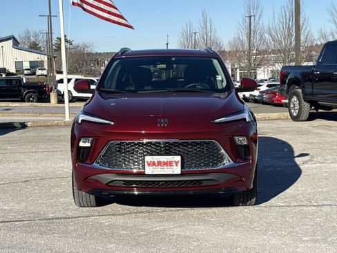 Used 2025 Buick Encore GX Avenir w/ Avenir Technology Package image 2