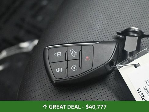 Used 2025 GMC Sierra 1500 SLT image 32