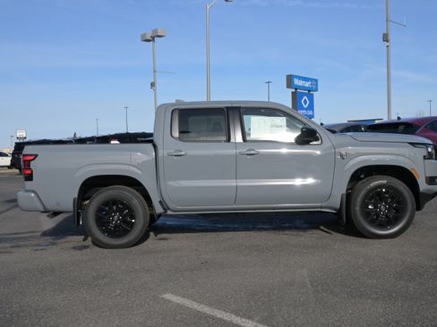 New 2026 Nissan Frontier SV image 4