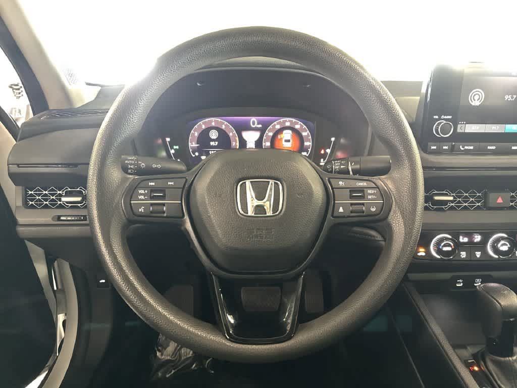Used 2023 Honda Accord EX image 14