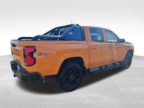 Used 2025 Chevrolet Colorado Z71 w/ Midnight Edition AWD/4WD image 5
