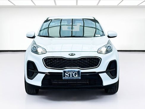 Used 2021 Kia Sportage LX image 2