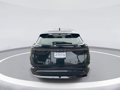 Used 2023 Nissan Ariya FWD image 6