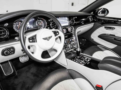 Certified 2020 Bentley Mulsanne Speed image 18