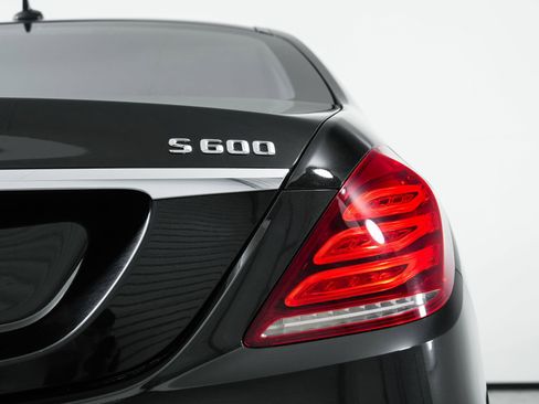 Used 2016 Mercedes-Benz Maybach S 600 image 52