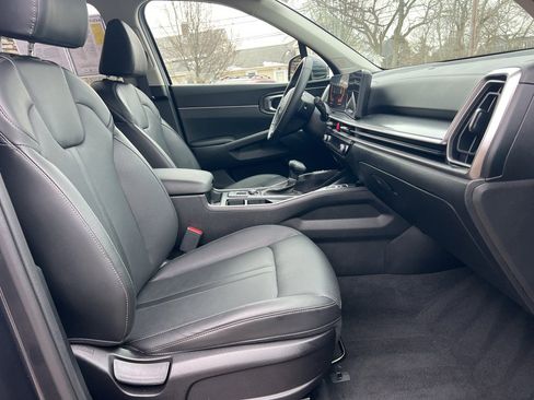 Certified 2024 Kia Sorento S image 26
