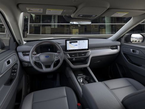 New 2025 Ford Explorer Active w/ Active Comfort Package image 9