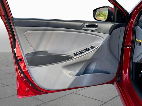 Used 2016 Hyundai Accent SE FWD image 21