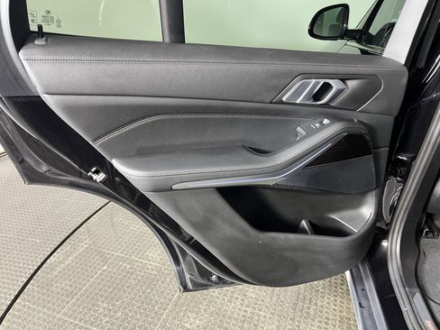 Used 2019 BMW X5 xDrive40i w/ Convenience Package image 15