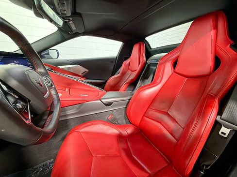 Used 2022 Chevrolet Corvette Stingray Preferred Conv w/ Z51 Performance Package RWD image 5