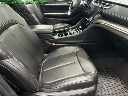 Used 2023 Jeep Grand Cherokee L Limited w/ Luxury Tech Group II AWD/4WD image 21