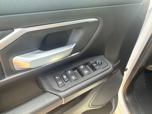 Used 2025 RAM 1500 Big Horn AWD/4WD image 11