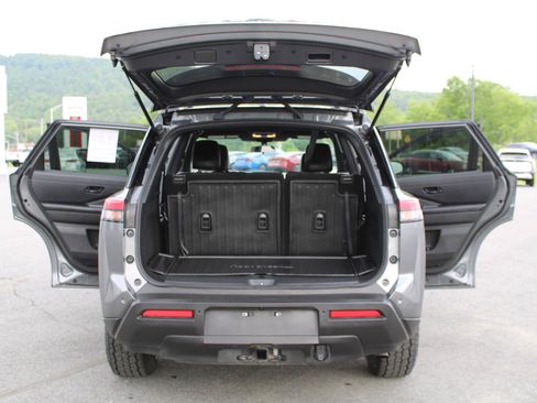 Used 2023 Nissan Pathfinder Rock Creek AWD/4WD image 18