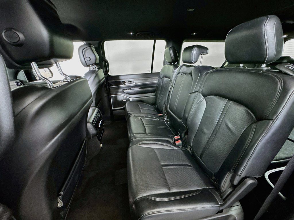 Used 2024 Jeep Wagoneer L Series II w/ Flexible Seating Group AWD/4WD image 25