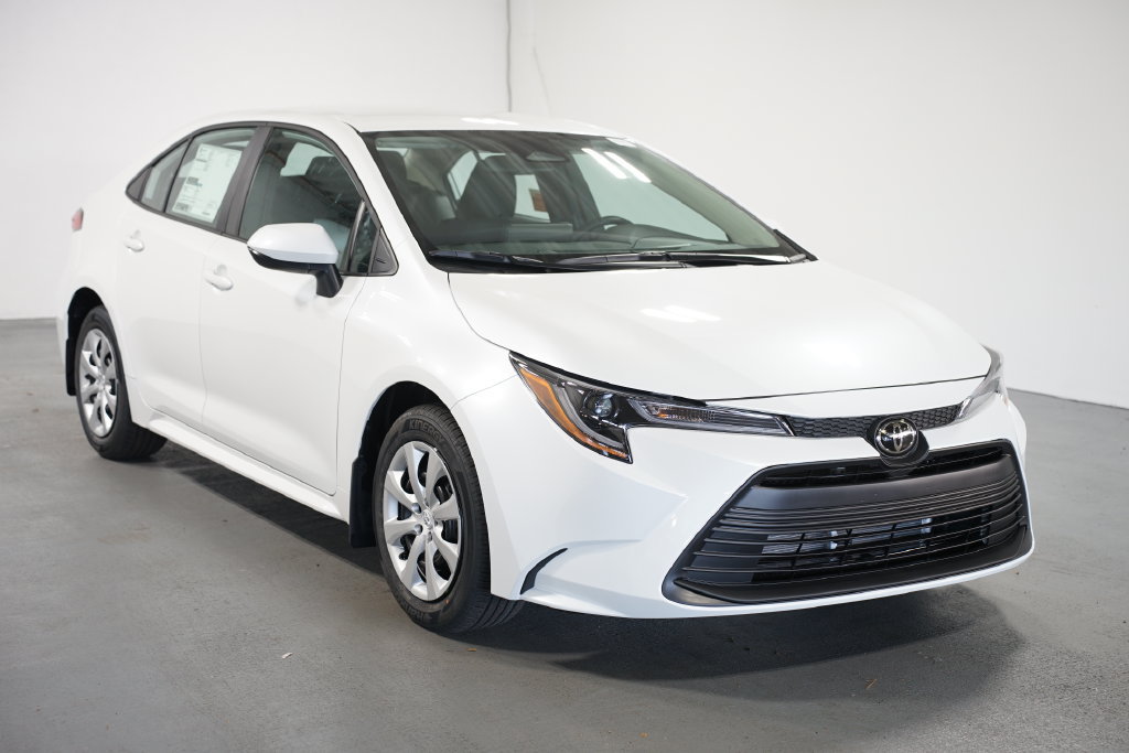 New 2027 Toyota Corolla LE FWD image 3