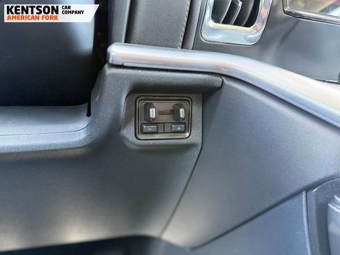Used 2025 Ford Expedition Max Platinum AWD/4WD image 28