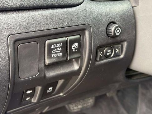 Used 2012 Lexus IS 250C image 32