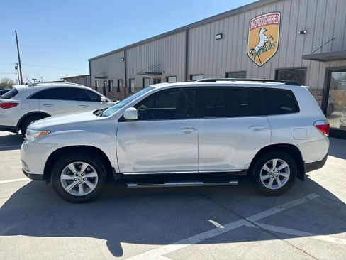 Used 2012 Toyota Highlander SE image 14
