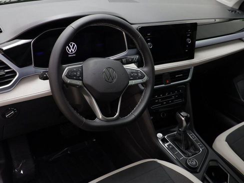 New 2025 Volkswagen Taos SE image 7