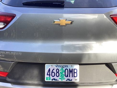 Used 2025 Chevrolet TrailBlazer LT image 11