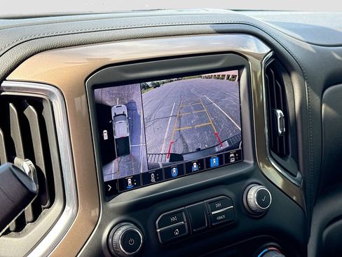Used 2022 Chevrolet Silverado 3500 High Country AWD/4WD image 14