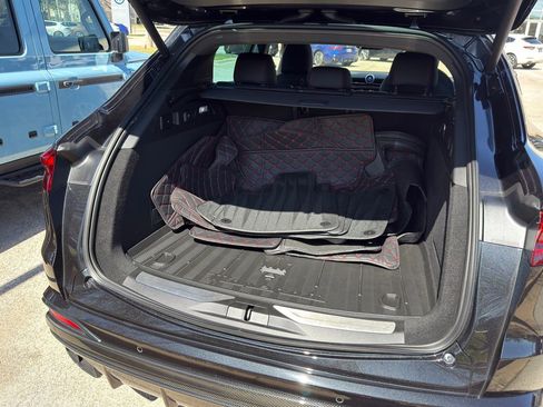 Certified 2024 Maserati Grecale Trofeo image 11