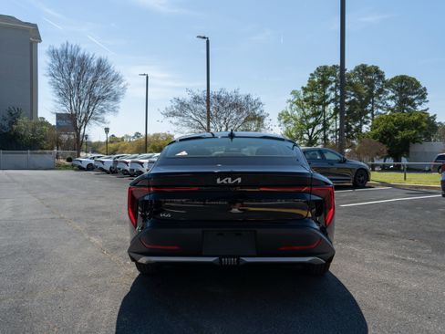 New 2026 Kia K4 EX image 6