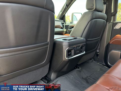 Used 2025 GMC Sierra 3500 Denali Ultimate AWD/4WD image 23