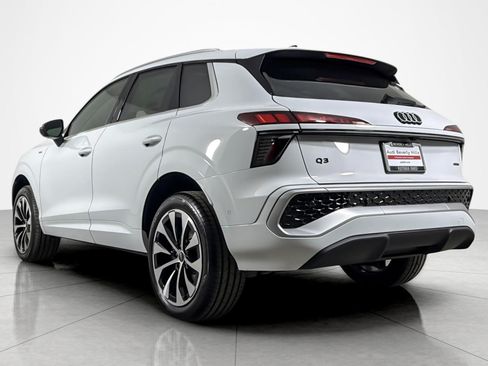 New 2026 Audi Q3 quattro 2.0T AWD/4WD image 4