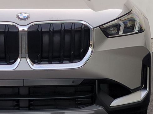 Used 2023 BMW X1 xDrive28i w/ Convenience Package AWD/4WD image 5