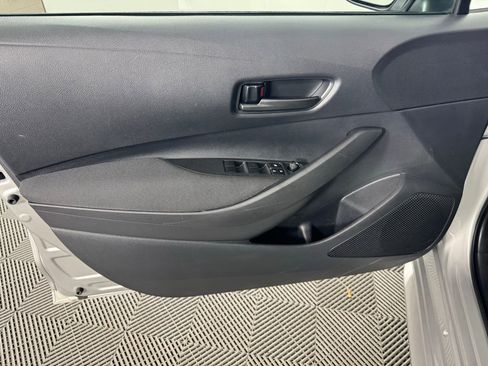 Used 2025 Toyota Corolla LE image 10