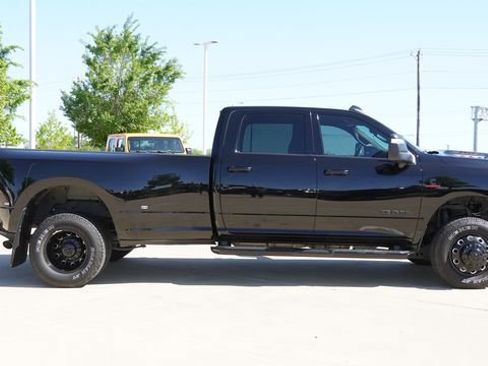 Used 2024 RAM 3500 Laramie w/ Night Edition AWD/4WD image 10