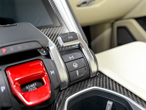 Used 2020 Lamborghini Urus AWD/4WD image 86