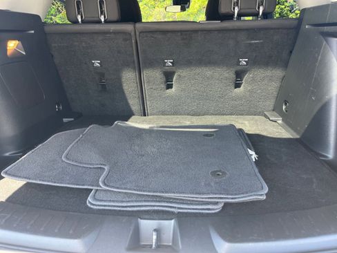 Used 2025 Chevrolet TrailBlazer LT FWD image 32