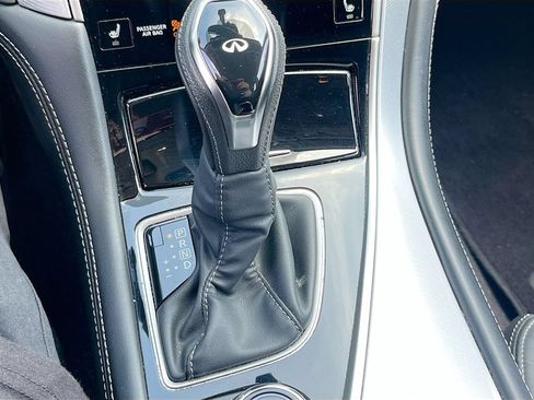 Used 2022 INFINITI Q50 Luxe w/ Cargo Package RWD image 16
