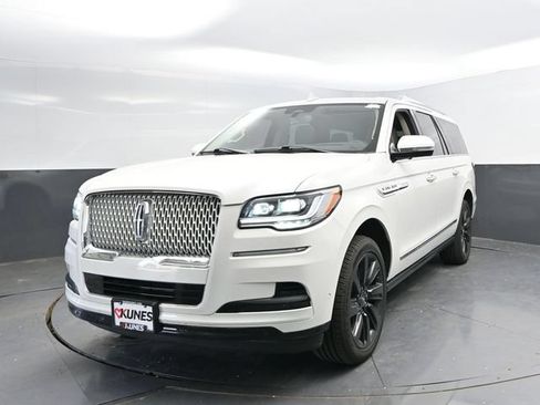 Used 2024 Lincoln Navigator L Reserve w/ Equipment Group 201A AWD/4WD image 7